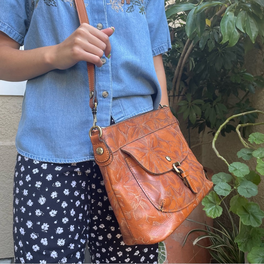 Orange brown Patricia Nash leather crossbody bag